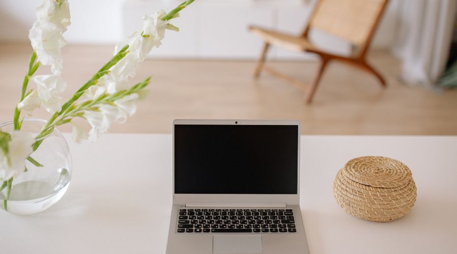 Rekomendasi aplikasi ringan untuk laptop kentang terbaik untuk pelajar yang cocok untuk laptop lambat ram terbatas agar tetap produktif untuk kegiatan pelajar belajar.